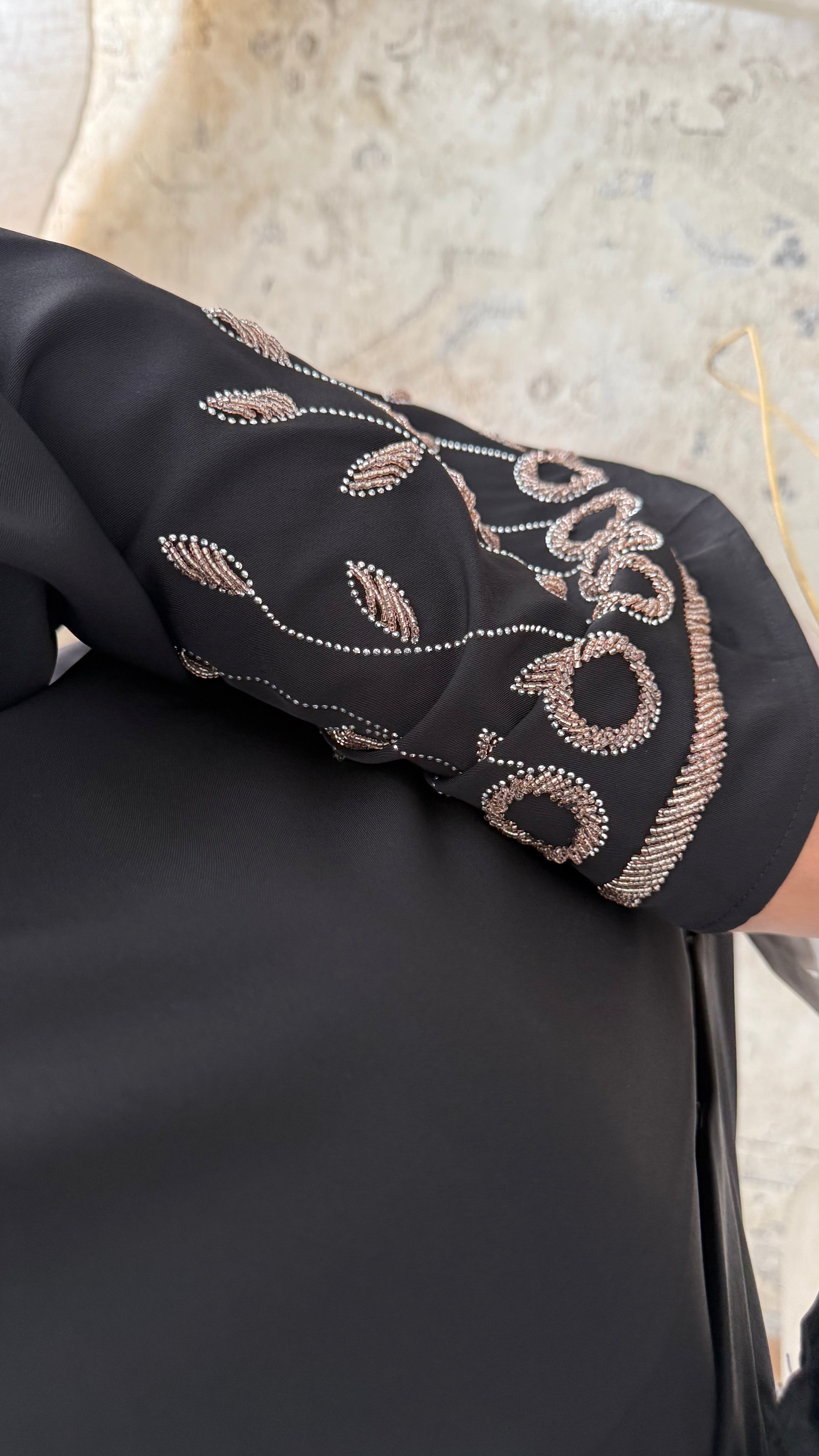 Abaya Leaves