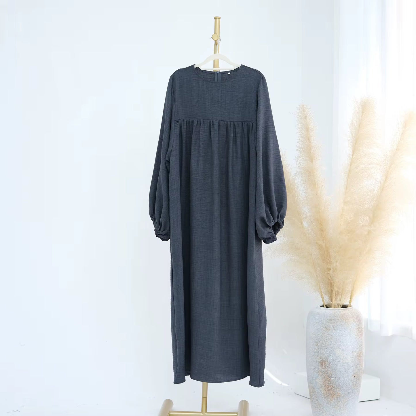 Still- Abaya
