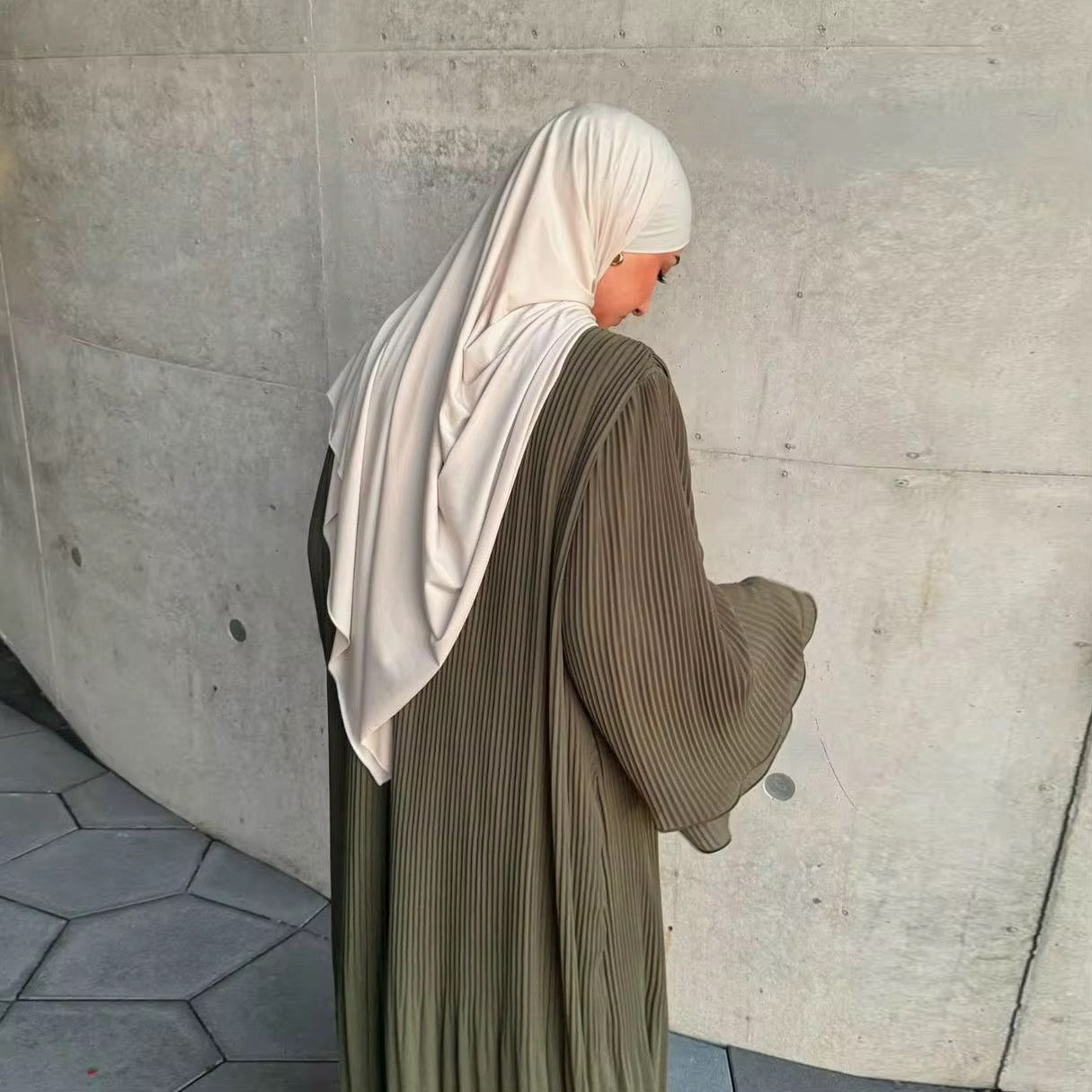 Abaya Maryposa